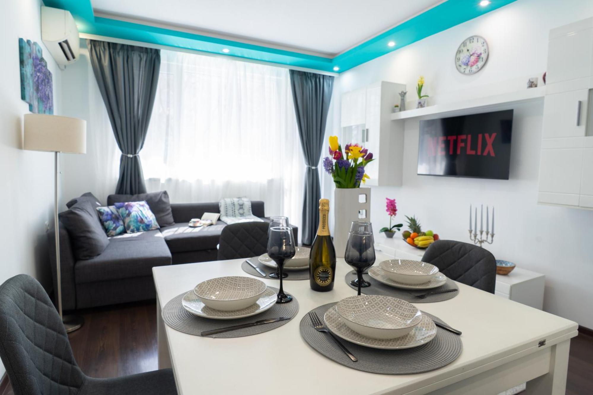 Luxury 2 Bedroom Apartment In Central Varna Exterior photo
