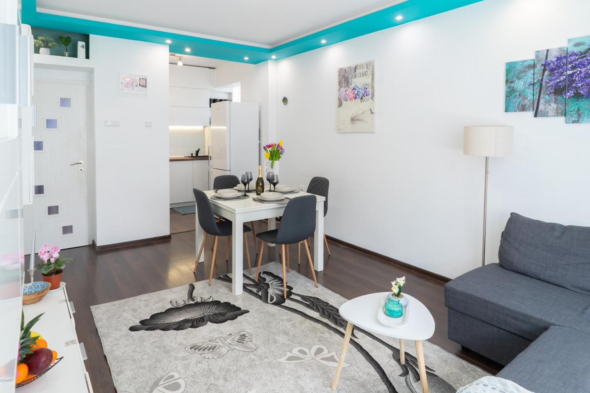 Luxury 2 Bedroom Apartment In Central Varna Exterior photo