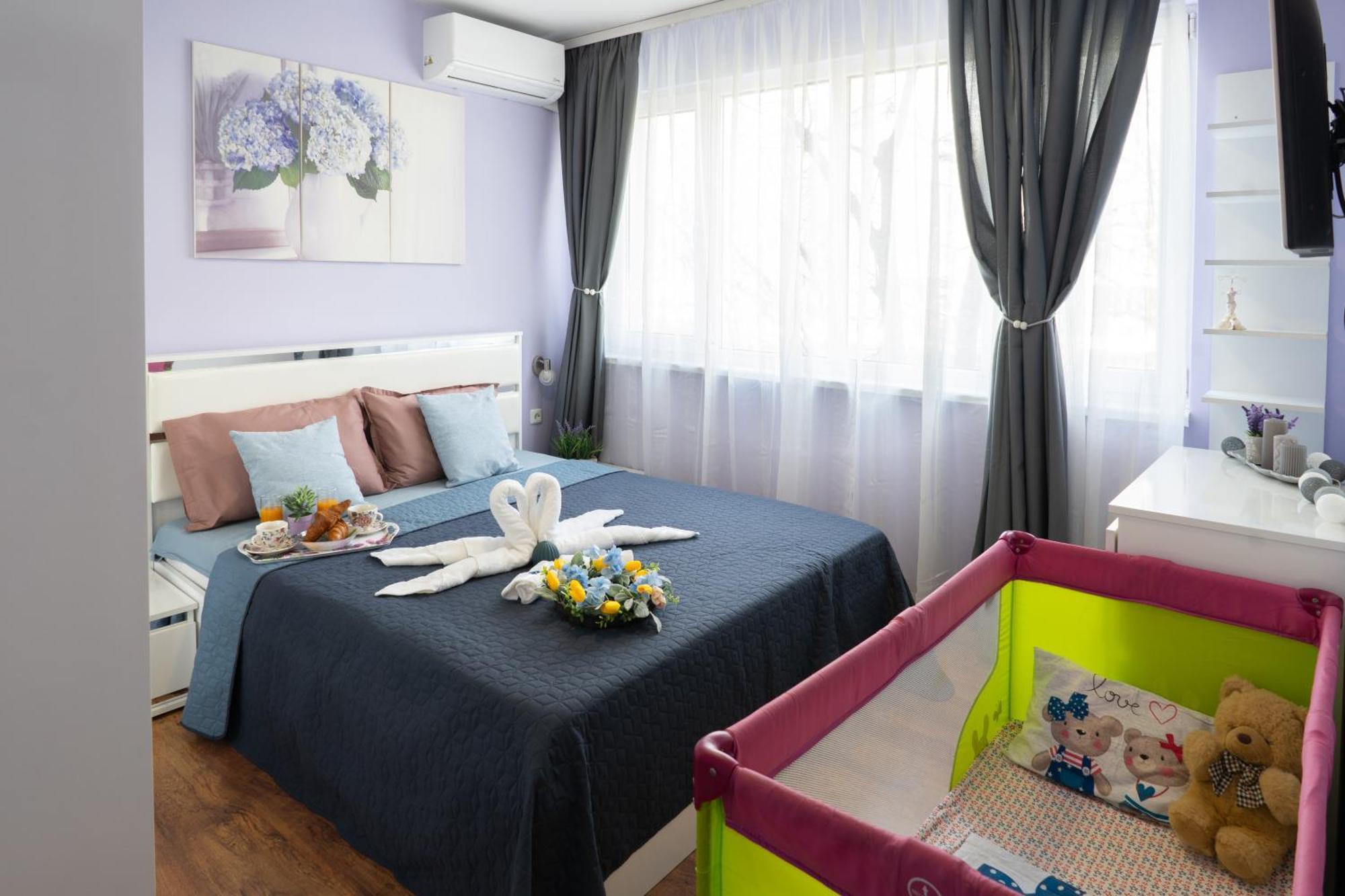 Luxury 2 Bedroom Apartment In Central Varna Exterior photo